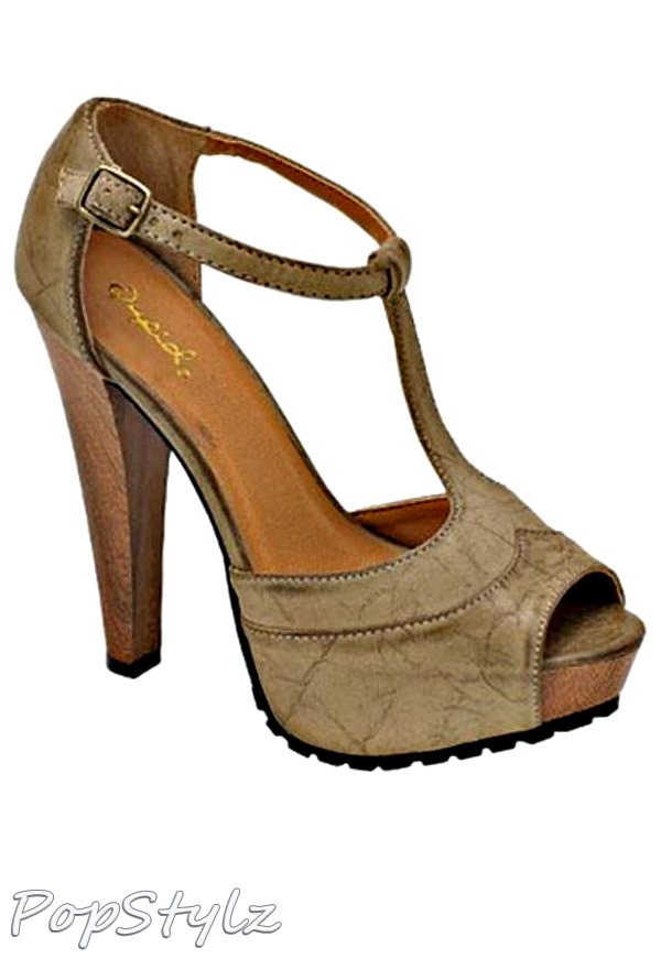 Qupid Qusaydie-25 Sassy T-Strap Sandals